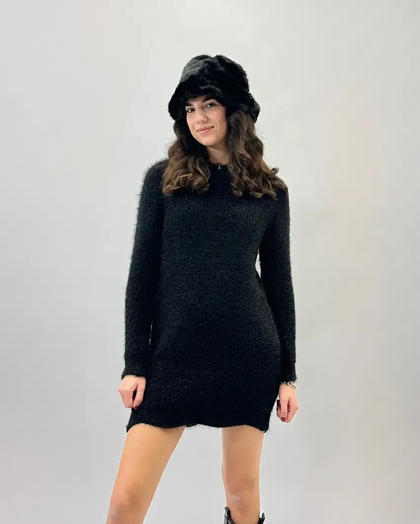 Abito scollo barchetta peluche