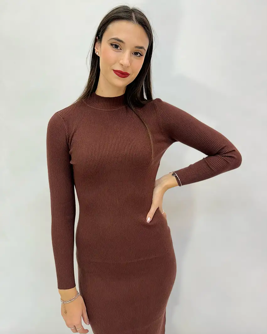 Abito a costine lungo