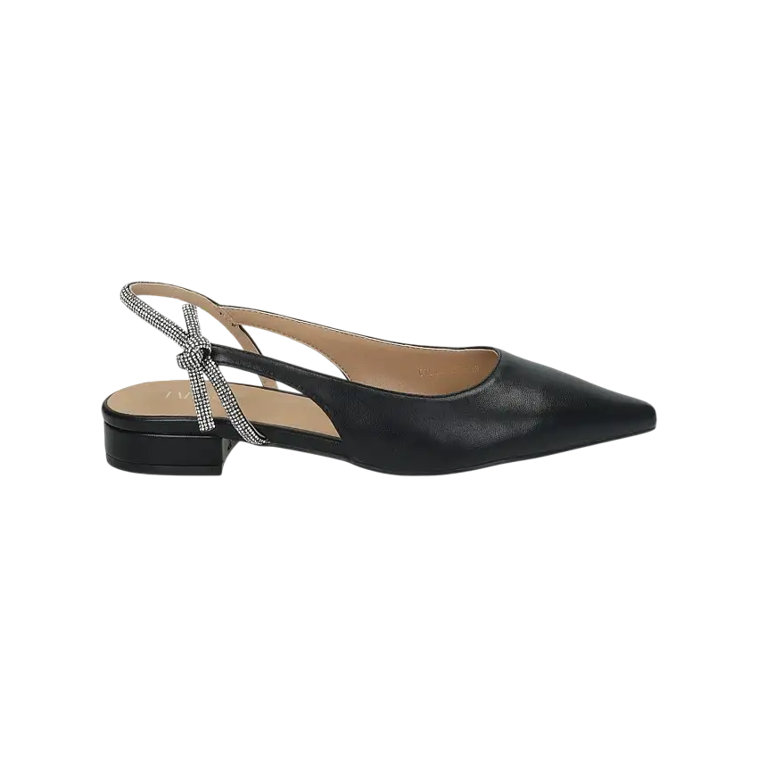 Ballerine con cinturino in strass.Tacco alto 2cm