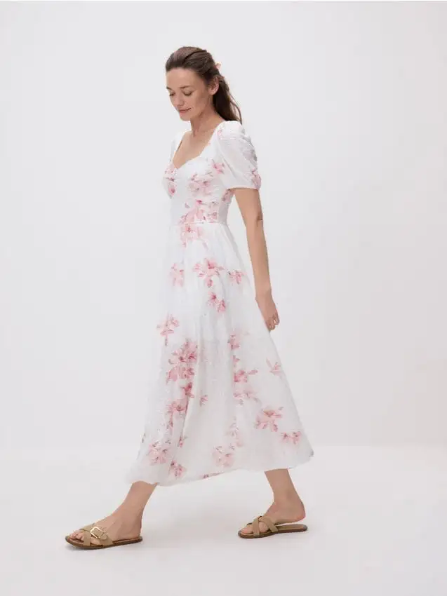 Abito lungo a fiori Colore rosa pastello
