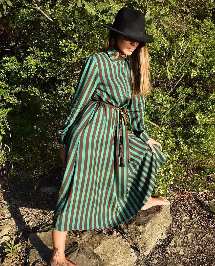 ABITO CON ELASTICO IN VITA A RIGHE