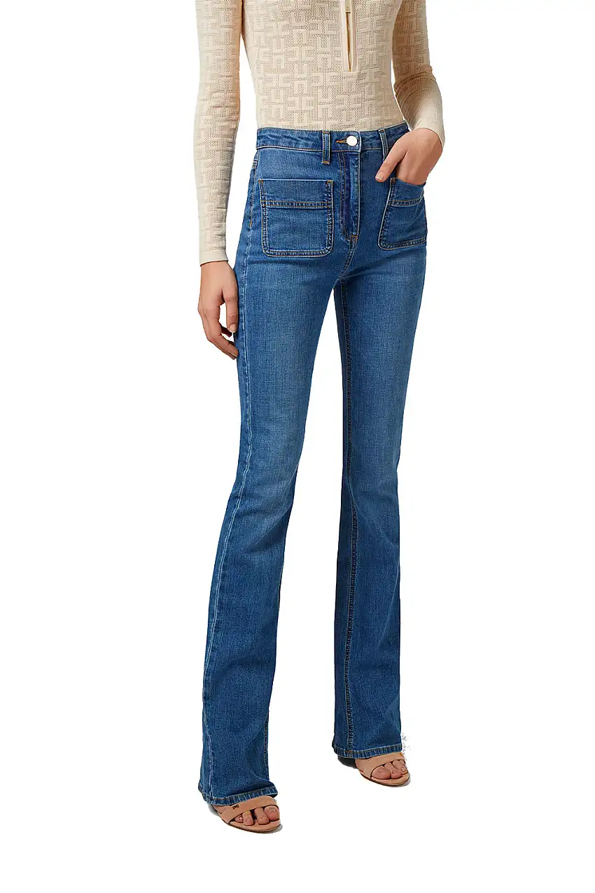 Jeans a Zampetta con Placche Logo