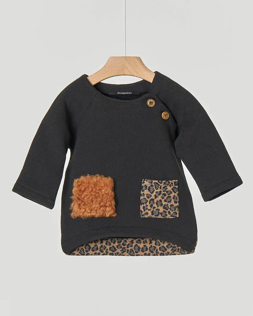 Felpa nera con volants sul fondo e interno felpato 6-12 mesi