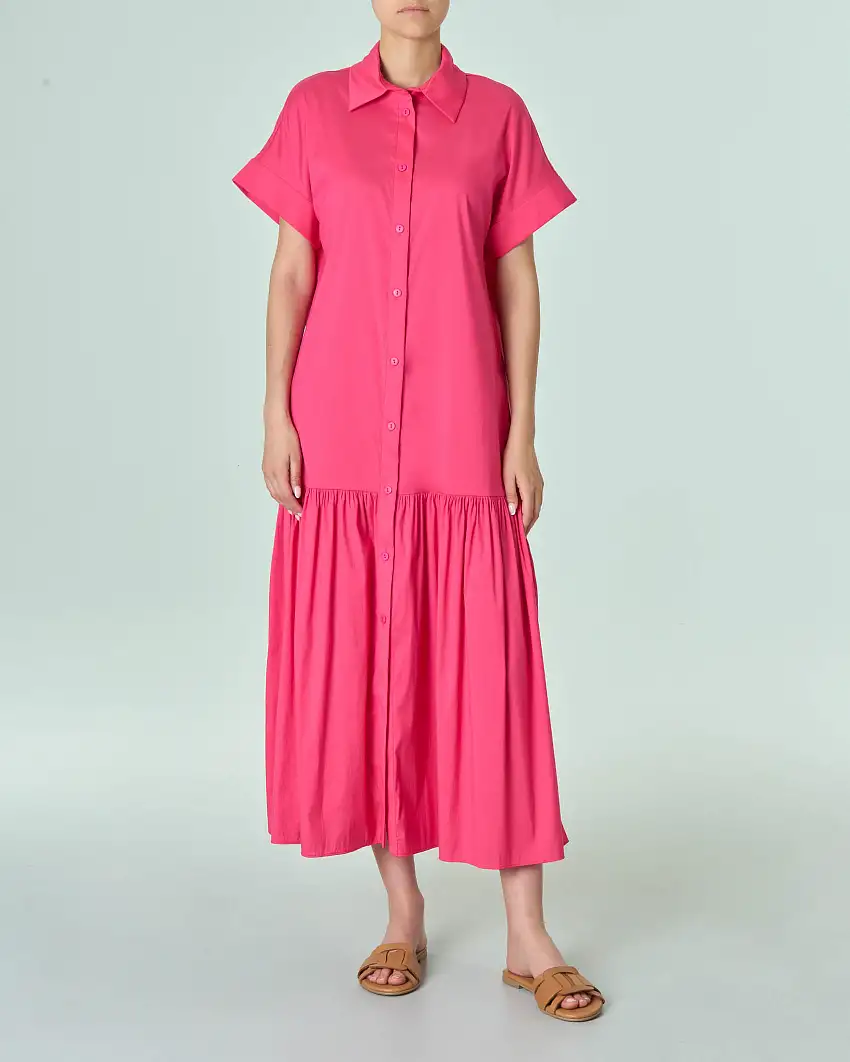 Abito chemisier lungo fucsia in popeline stretch a maniche corte con balza arricciata al fondo