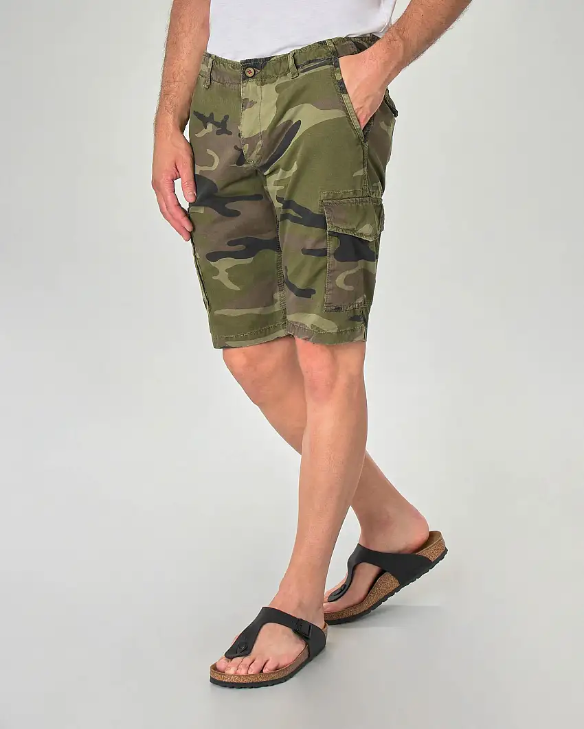 Bermuda cargo camouflage in gabardina di cotone