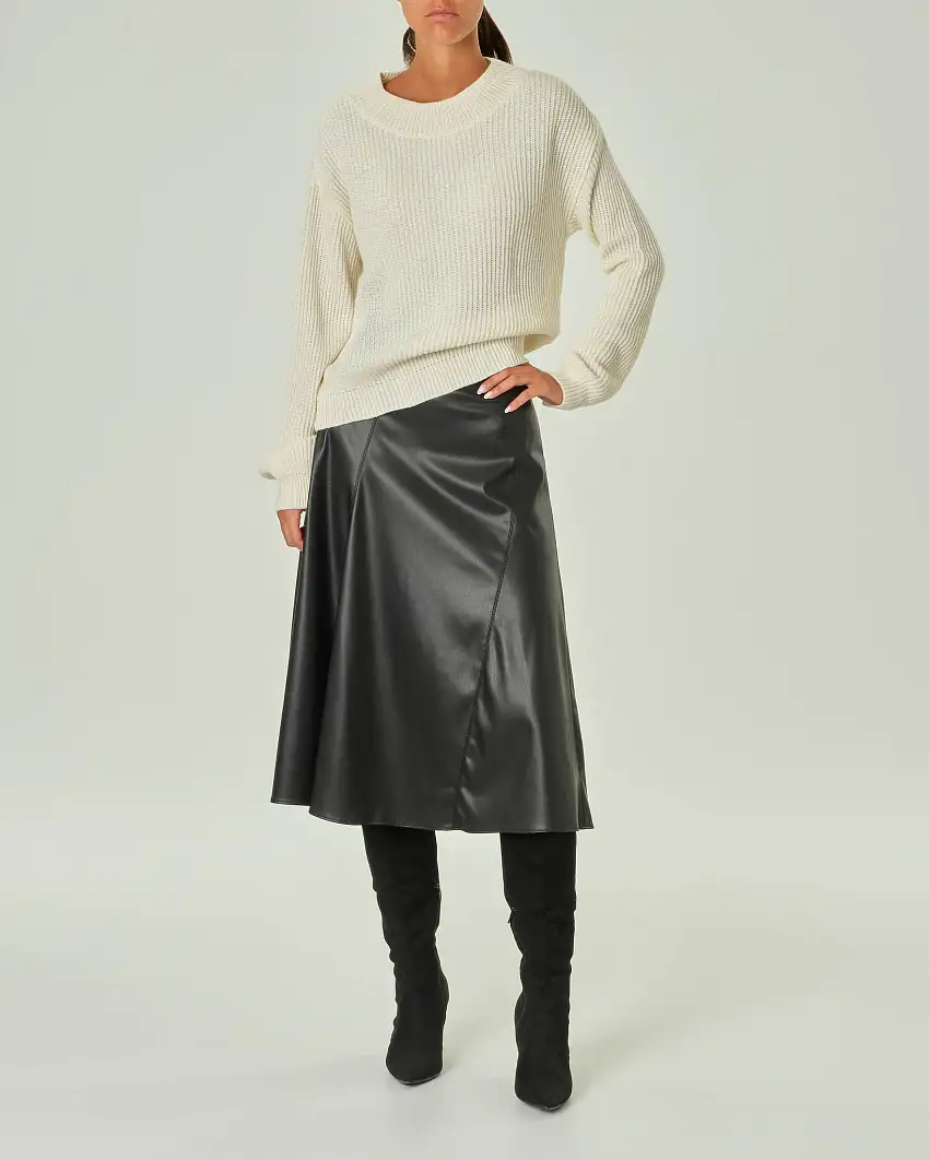 Maglia girocollo bianca in misto lana a punto pannocchia dalla linea dritta