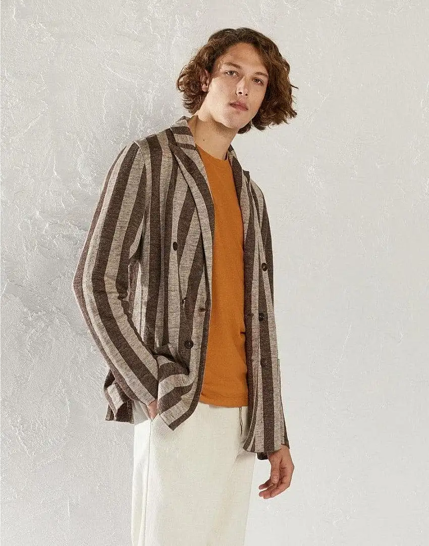 Giacca in maglia doppiopetto in lino melange di Lardini
