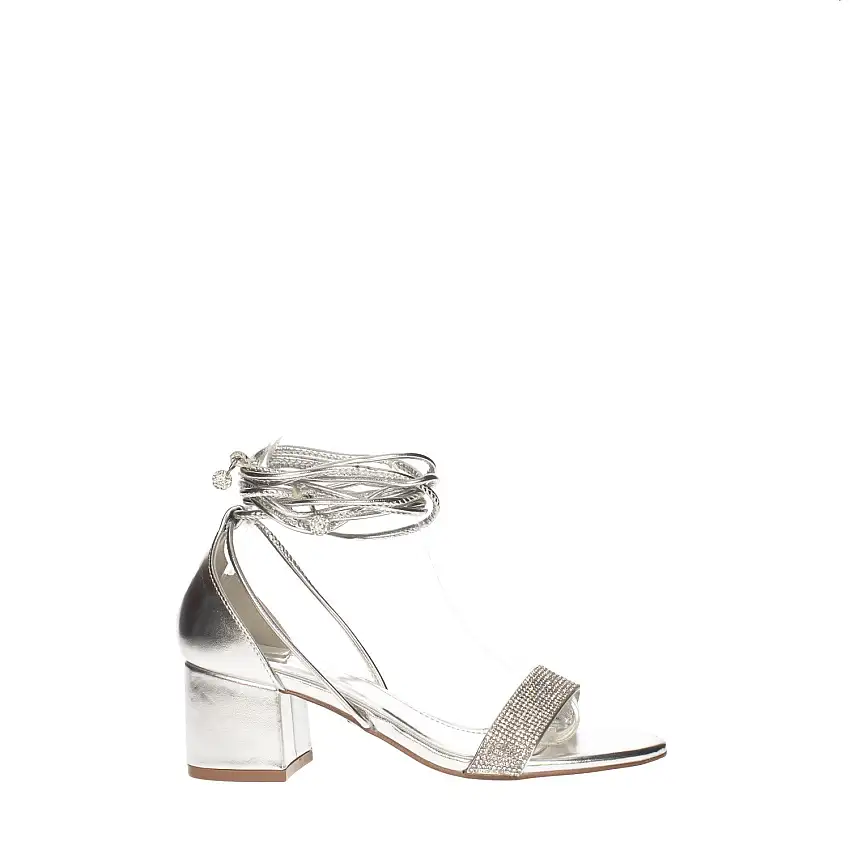 Sandali alla schiava. Tacco alto 6cm